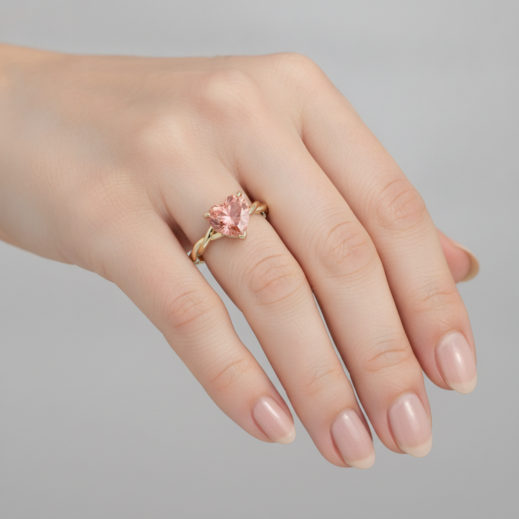 Bague de Fiançailles Solitaire Torsadé en Or Jaune 14K avec Véritable Saphir Padparadscha Pêche Taille Cœur 1,5 Carat