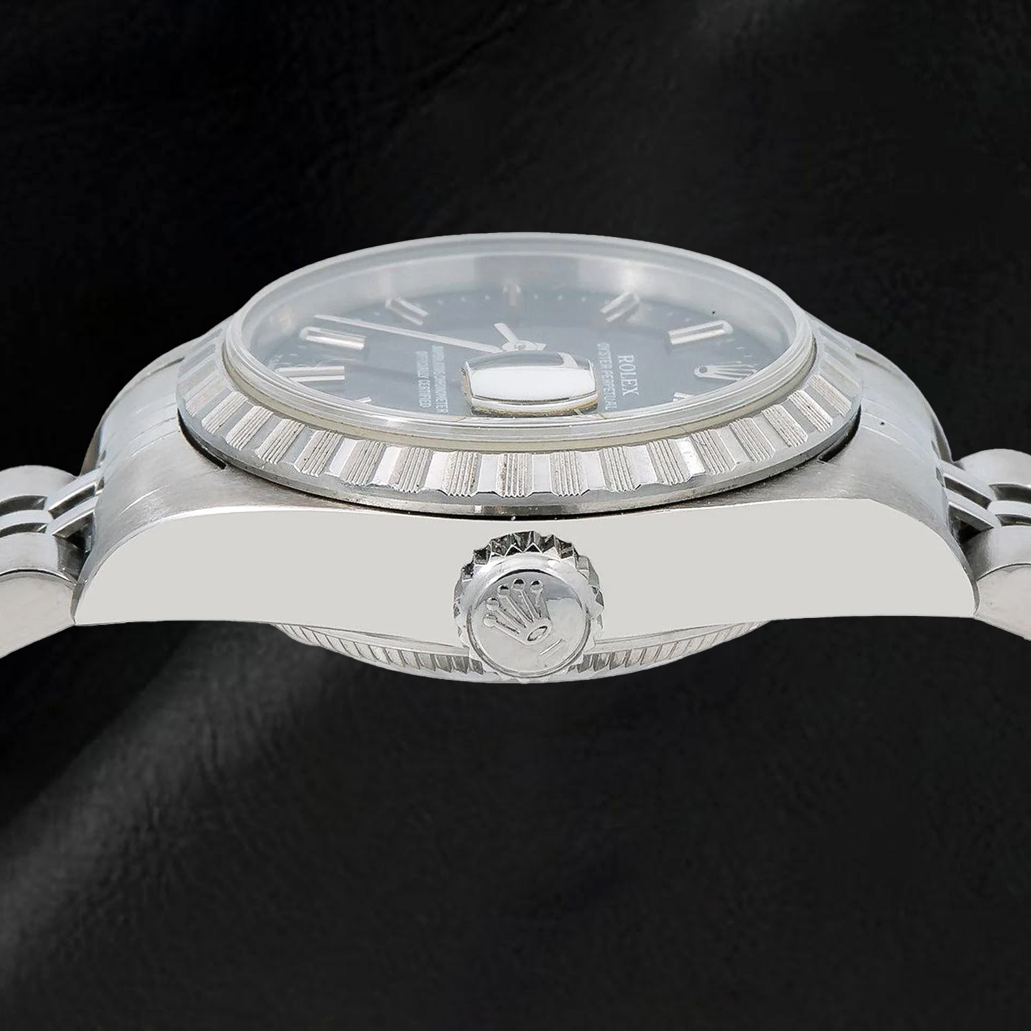 Montre Rolex Date 6924 26 mm Cadran Noir à Index Bâtons Bracelet Jubilé en Acier Inoxydable