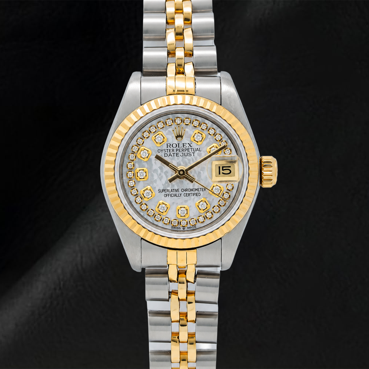 Montre Rolex Datejust 69173 26 mm Cadran Diamants Filet Nacre Blanche Bracelet Jubilé Bicolore