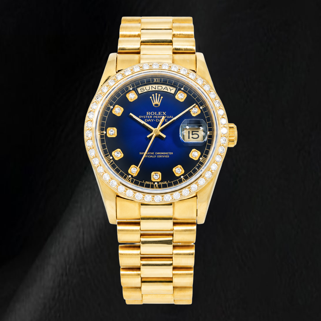 Montre Rolex Day-Date 18238 36 mm en Or Jaune Cadran Bleu Diamants