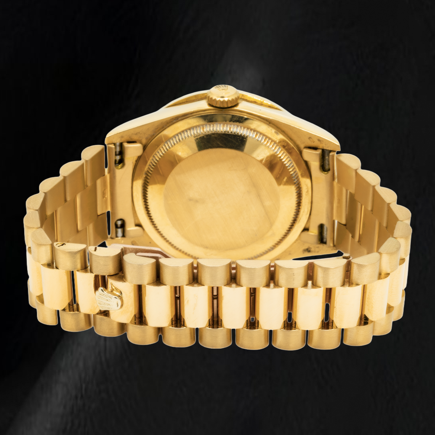 Montre Rolex Day-Date 18238 36 mm en Or Jaune Cadran Bleu Diamants