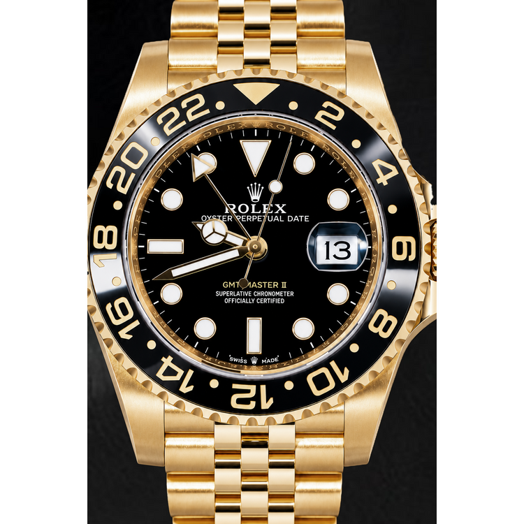 Montre Rolex GMT-Master II 126718GRNR 40 mm en Or Jaune Cadran Noir Luminescent