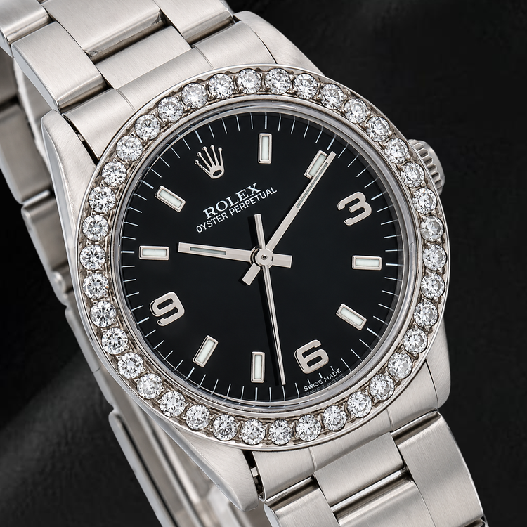 Montre Rolex Oyster Perpetual 26 mm 76030 Cadran Noir à Chiffres Arabes Lunette en Diamants
