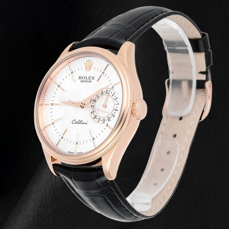 Montre Rolex Oyster Perpetual 50515 39 mm en Or Rose Cadran Argenté à Index Bâtons Bracelet en Cuir Noir