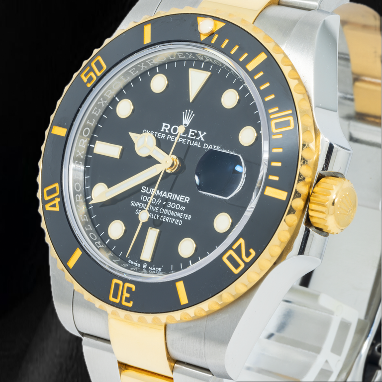 Montre Rolex Submariner Date 126613LN 40 mm Cadran Noir Bicolore