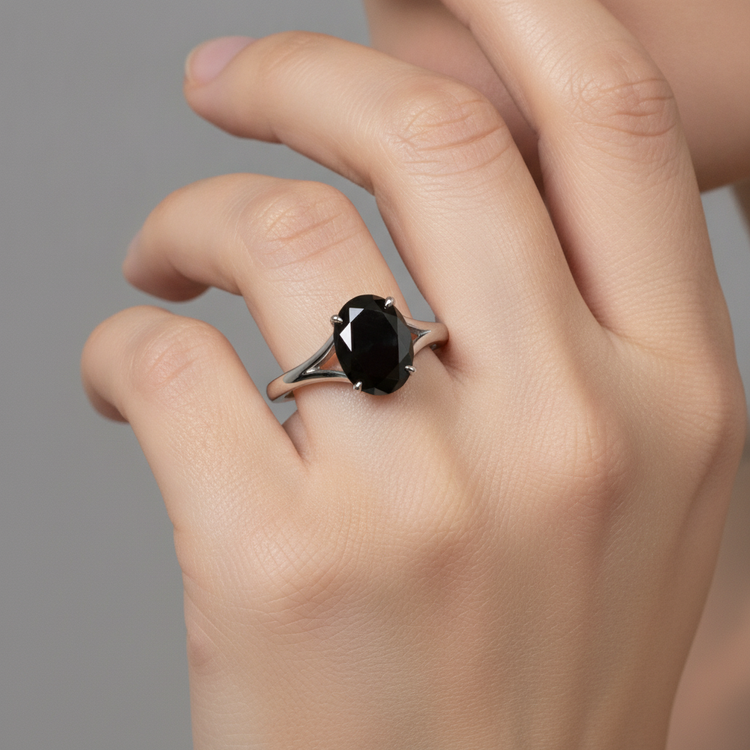 Bague de Fiançailles Solitaire Cathédrale Ovale Diamant Noir Naturel 5 Carats en Or Blanc 14 Carats