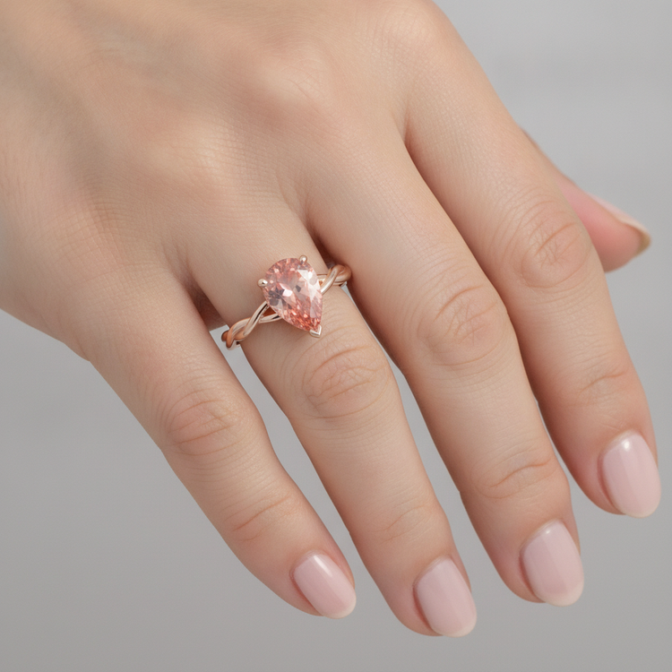 Bague Solitaire Saphir Padparadscha Véritable Rose Pêche Taille Poire 2 Carats en Or Rose 14 Carats