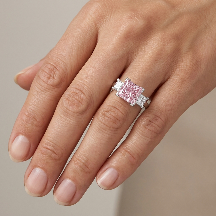 Bague de Fiançailles Diamant Rose Taille Princesse 3,9 Carats
