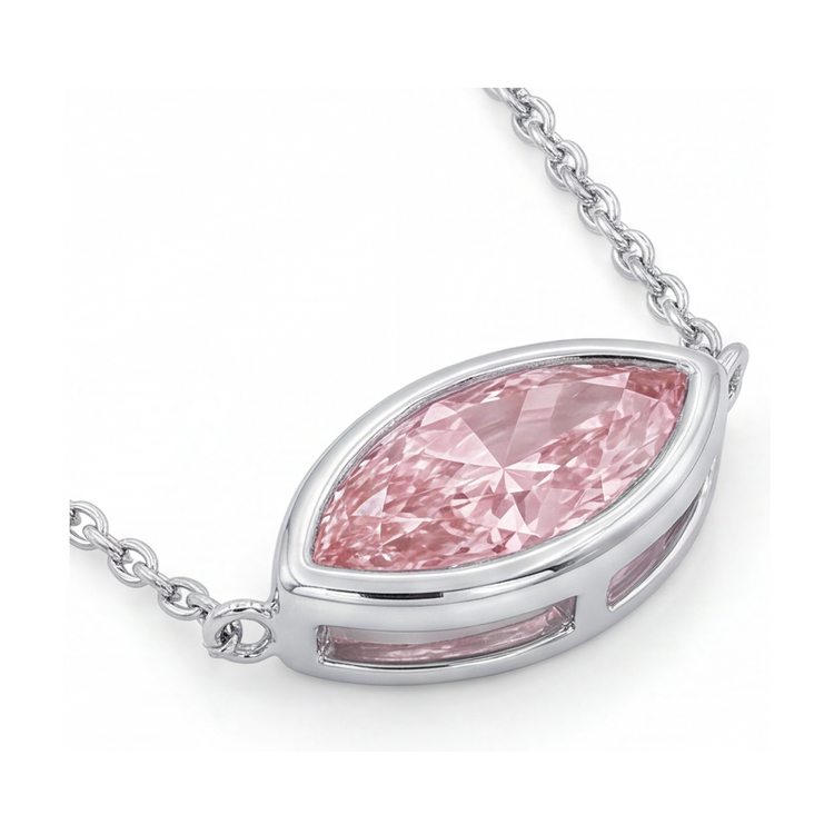 Collier en diamant rose taille marquise 2 carats