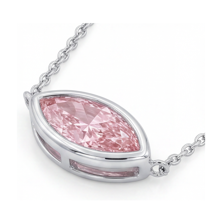 Collier en diamant rose taille marquise 2 carats