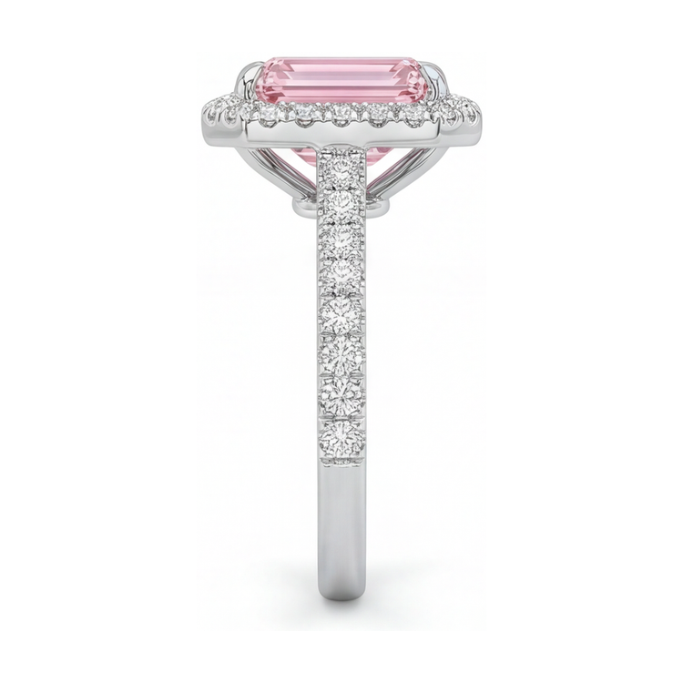 Bague en diamant rose taille émeraude 2,5 carats