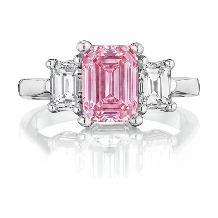 Bague en diamant rose taille émeraude 3,4 carats