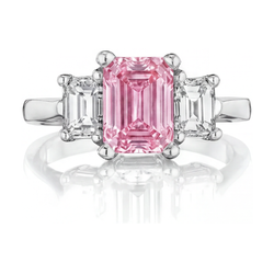Bague en diamant rose taille émeraude de 3,4 carats