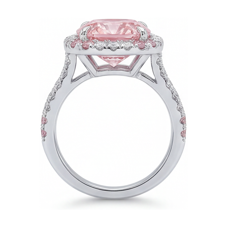 Bague en diamant rose taille coussin 4,5 carats
