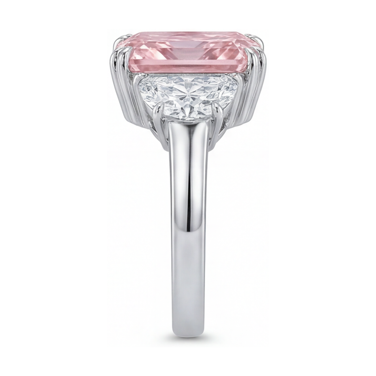 Bague diamant rose 4,5 carats taille radiant