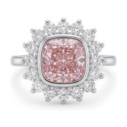 Bague en diamant rose taille coussin de 4 carats