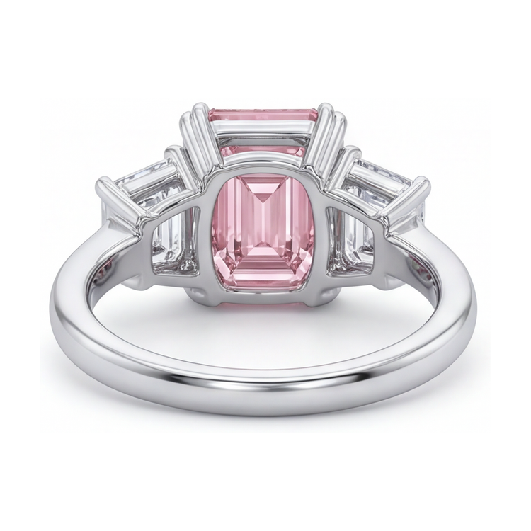 Bague en diamant rose taille émeraude de 4 carats