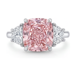 Bague en diamant rose taille coussin de 5,2 carats