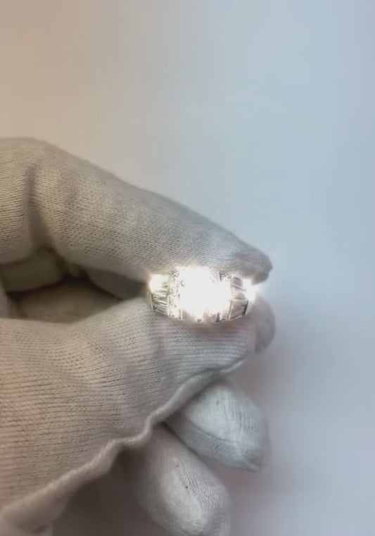 Bague de fiançailles diamant rond et baguette de 3.26 carats en or blanc 14K