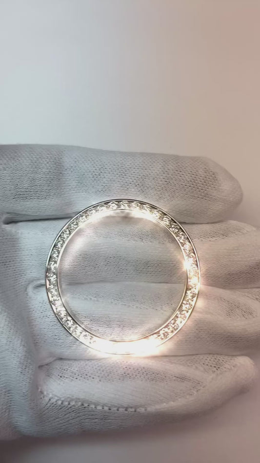 Lunette en Réel diamant personnalisée de 4 carats pour s'adapter à la montre Rolex Datejust 41 mm