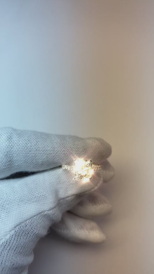 Bague De Fiançailles Véritable Diamants Taille Coussin Et Rond 3.35 Carats Neuf