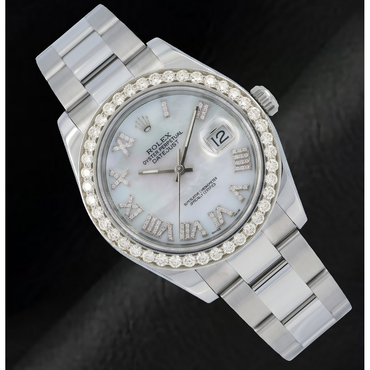Rolex Datejust 116300 41 mm Montre en Acier Inoxydable avec Cadran Diamants en Nacre Blanche et Chiffres Romains
