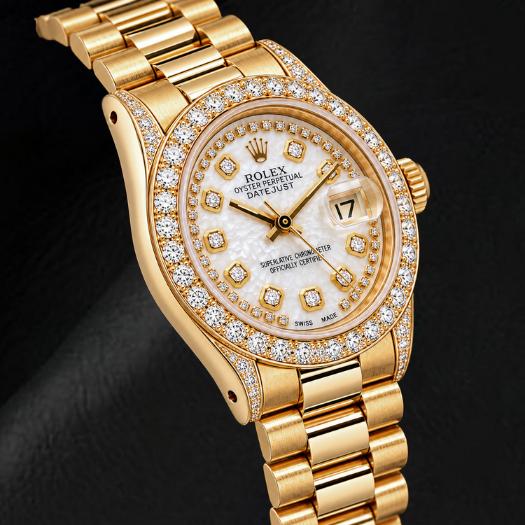 Rolex Datejust 6917 26 mm Montre en Or Jaune Cadran Diamants en Nacre Blanche avec Filet de Diamants