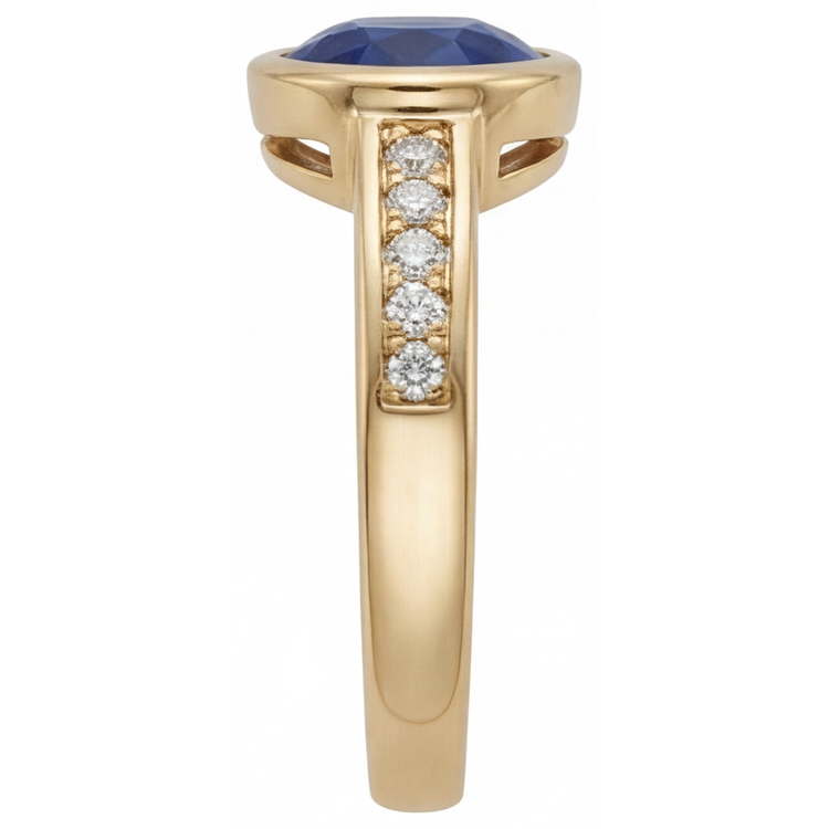 Bague Pierre de Couleur Or Jaune 14 Carats avec Saphir Bleu Bleuet – vue de côté