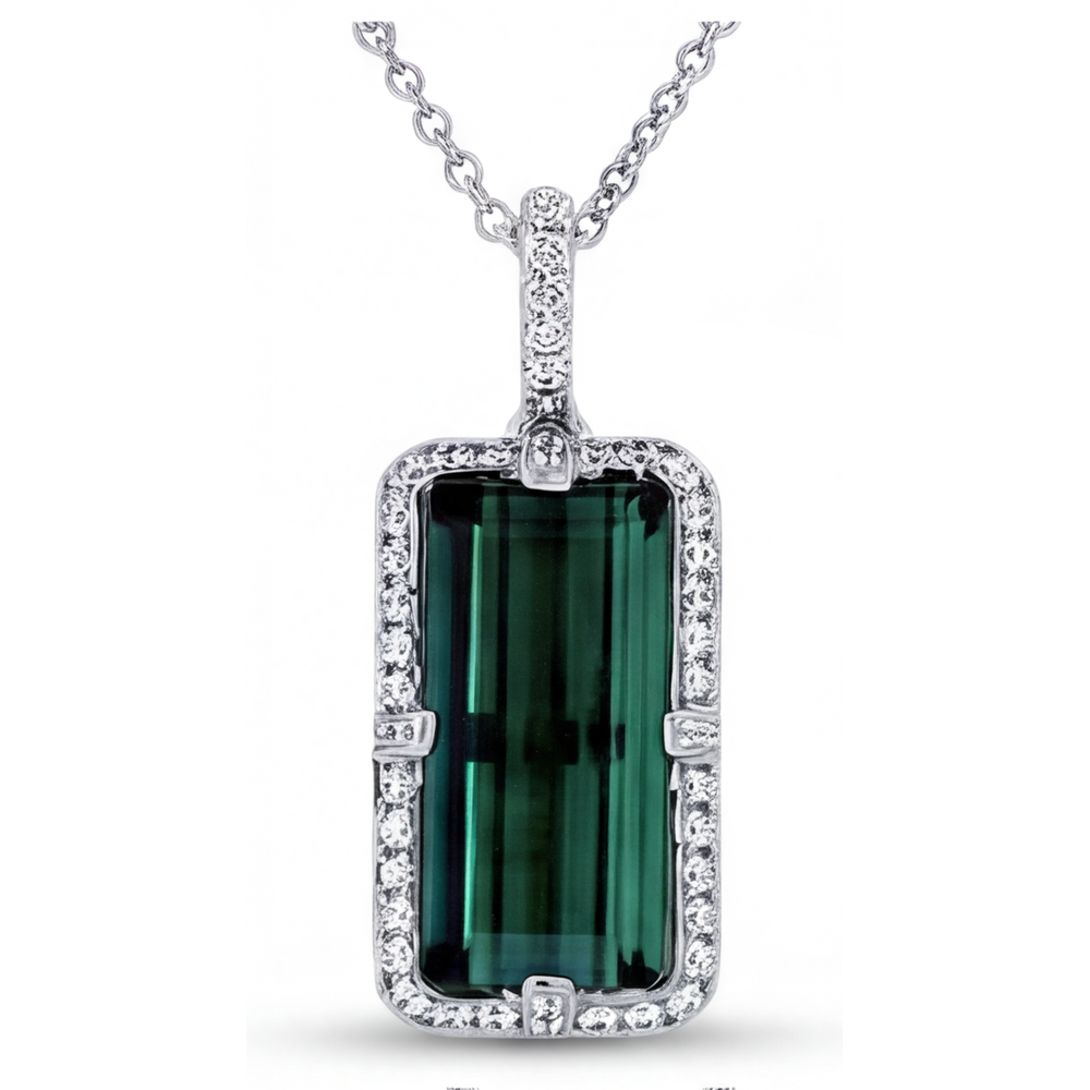 Haut de gamme Tourmaline Fine Pendentif Gemme 4,75 carats – vue de face