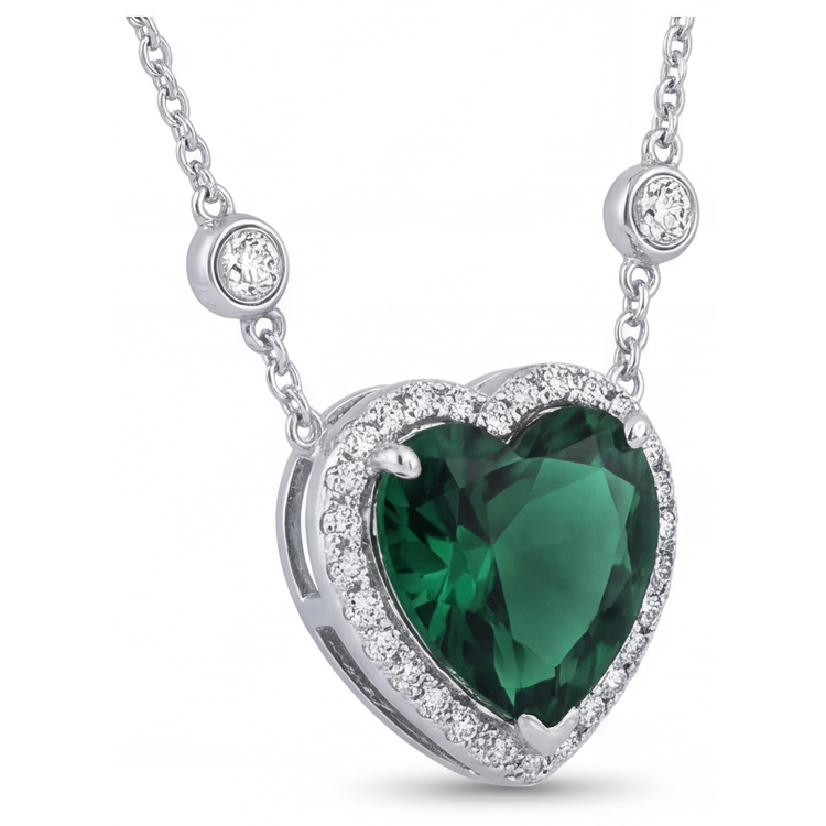 Tourmaline Taille Cœur Pendentif Pierre Précieuse en Or Blanc 14 Carats – vue de face