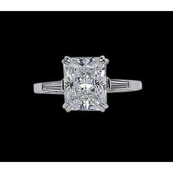 3.11 ct. Bague anniversaire 3 pierres diamant central radiant