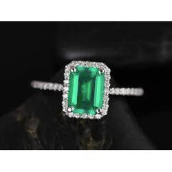 5.45 carats émeraude verte taille émeraude avec bague de mariage en diamant 14K