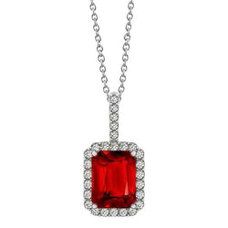 5.50 ct. Collier pendentif rubis et diamants taille émeraude en or blanc 14K