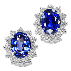 6 carats. Boucle d'oreille en grappe de diamants ronds saphir ovale bleu