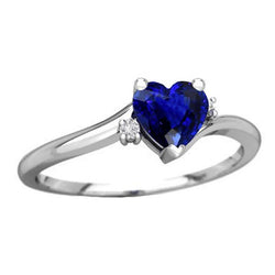 Bague 3 Pierres Coeur Saphir Bleu & Petits Diamants Ronds 1.75 Carats