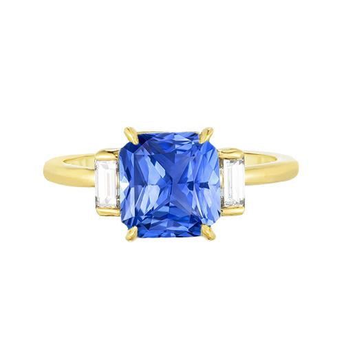 bague 3 pierres saphir bleu radiant 2.50 carats diamants baguette