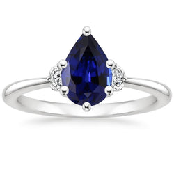 Bague 3 pierres diamant et saphir bleu 6.75 carats tige conique en or