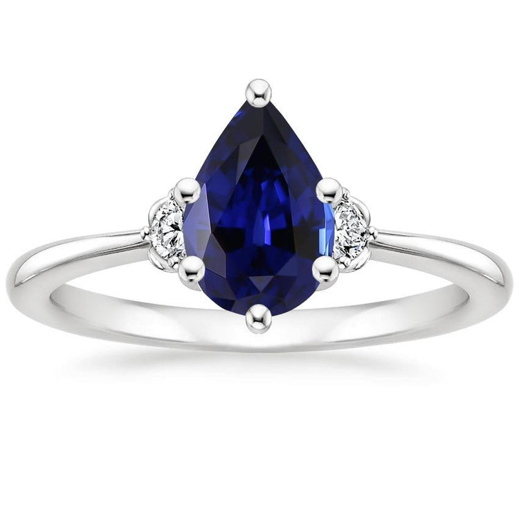 Bague 3 pierres diamant et saphir bleu 6.75 carats tige conique en or - HarryChadEnt.FR