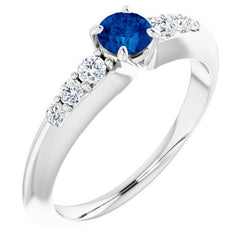 Bague Quatre Griffes Diamant Rond Saphir Bleu 1.50 Carats