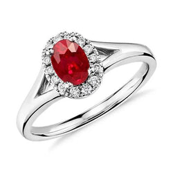 Bague Rubis Rouge Taille Ovale Et Diamant Rond Or Blanc 3.25 Carats