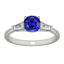 Bague Saphir Coussin 3 Pierres Or Blanc & Diamants Baguette 1.75 Carats