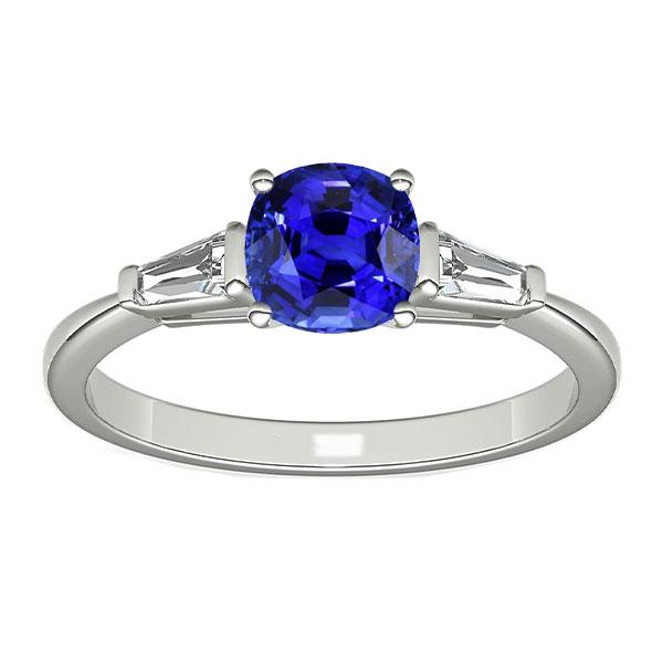 Bague Saphir Coussin 3 Pierres Or Blanc & Diamants Baguette 1.75 Carats - HarryChadEnt.FR