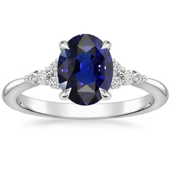 Bague Solitaire Saphir Avec Marquise & Diamants Ronds Accents 3 Carats