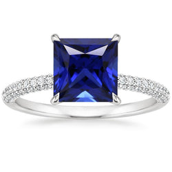 Bague Solitaire Saphir Bleu Avec Accents Pavé De Diamants 5.50 Carats