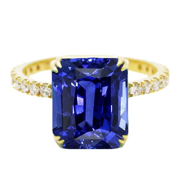 Bague Solitaire Saphir Bleu Radiant Avec Accents De Diamants 4.50 Carats - HarryChadEnt.FR