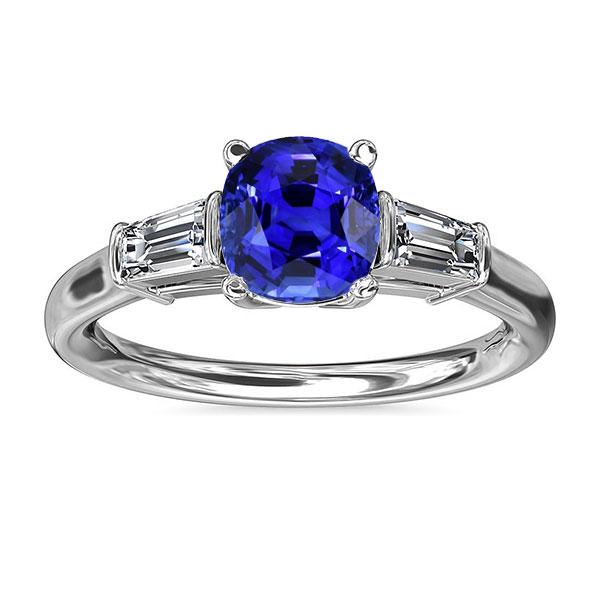 Bague Trois Pierres Coussin Ceylan Saphir 2.25 Carats Diamants Baguette - HarryChadEnt.FR