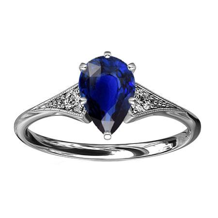 Bague Trois Pierres Saphir Bleu Poire & Diamant Millgrain 1.75 Carats - HarryChadEnt.FR