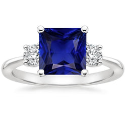Bague Trois Pierres Saphir Bleu Princesse & Diamants Ronds 5.50 Carats