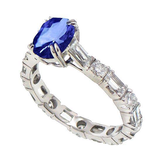 Bague d'anniversaire ovale de 3.76 ct avec saphir bleu du Sri Lanka et diamants en or - HarryChadEnt.FR