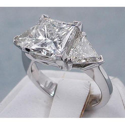 Bague de fiançailles 3.50 carats taille princesse diamant trilliant 3 pierres
